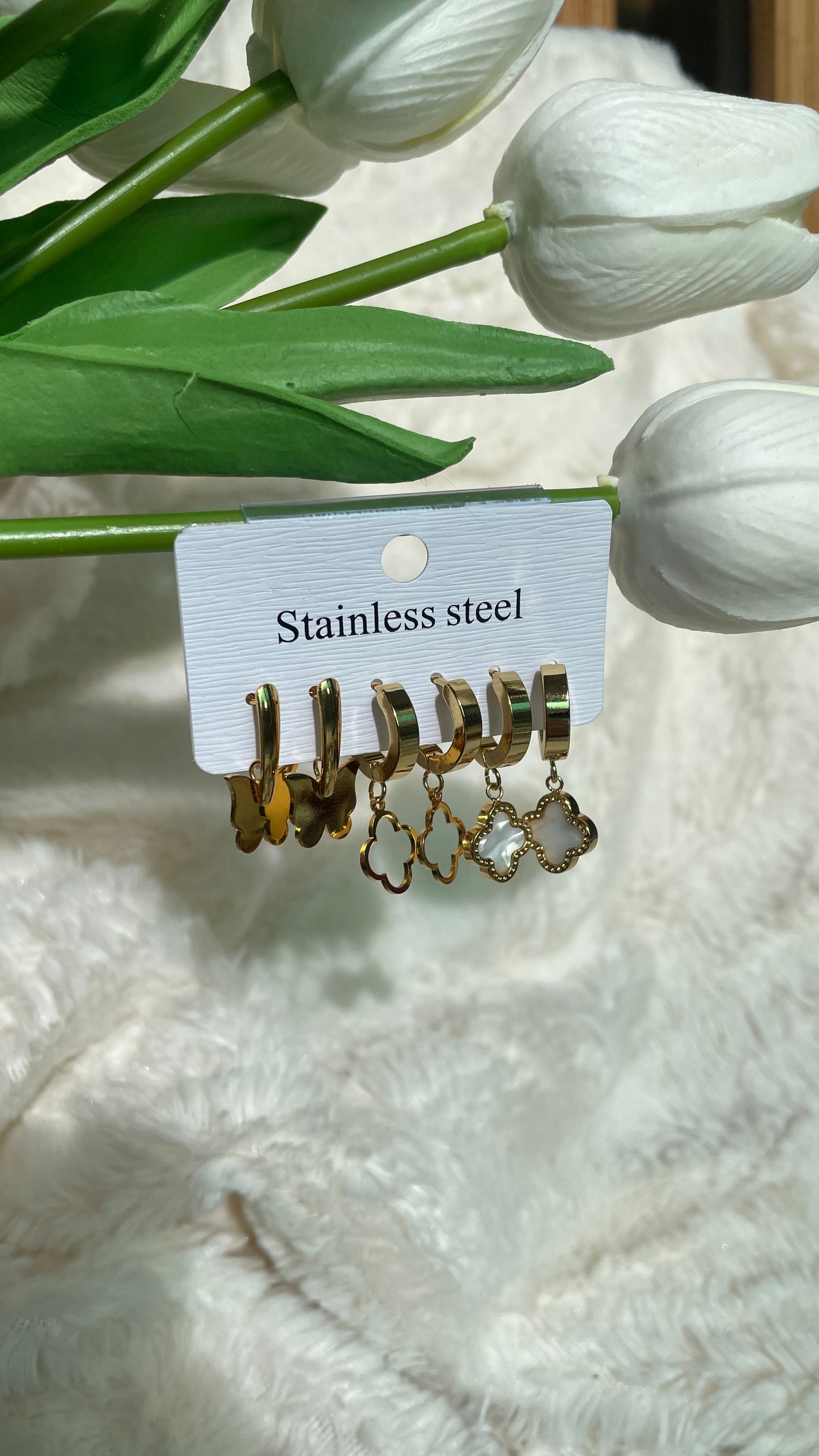 Clove and butterfly design earing (stainless)