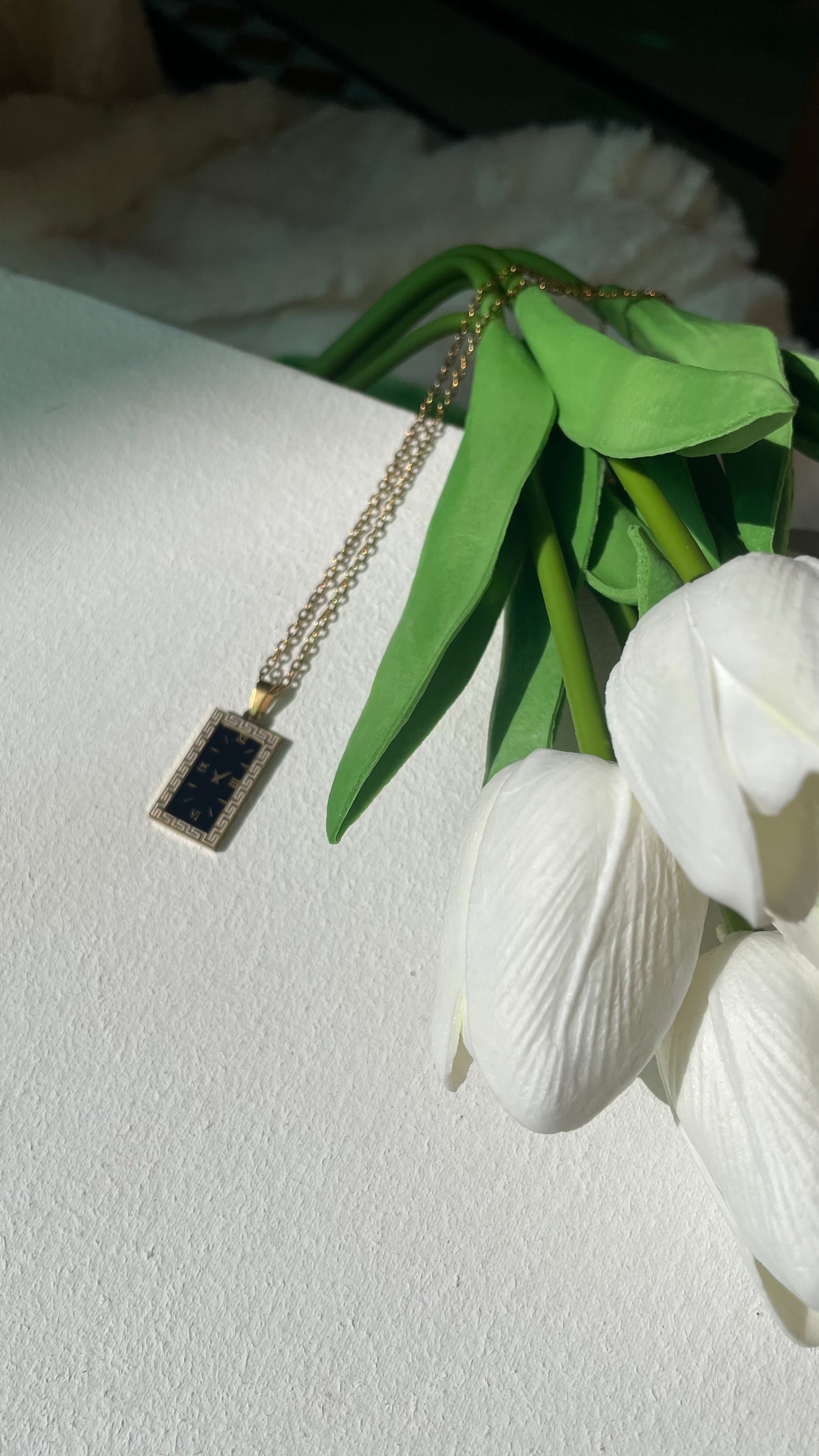 Elegant square necklace (stainless)
